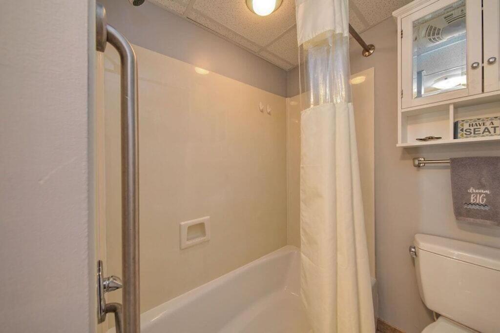 Вілла 2501 S Ocean Blvd, 1031 - Ocean View Sleeps 8 Мертл-Біч Екстер'єр фото